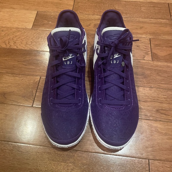 Nike Lebron 20 NXXT gen sneakers men’s size 11.5 - Picture 1 of 5